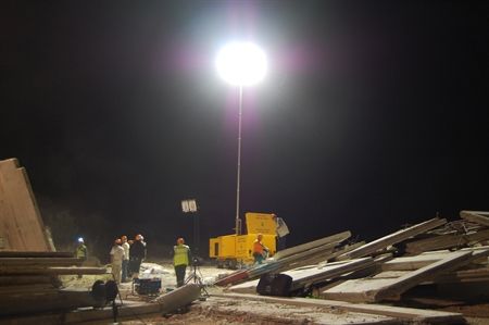  תאורה לשטחים גדולים